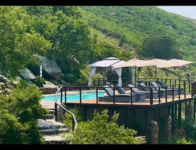 2,650M² LODGE FOR SALE IN SUNRISE